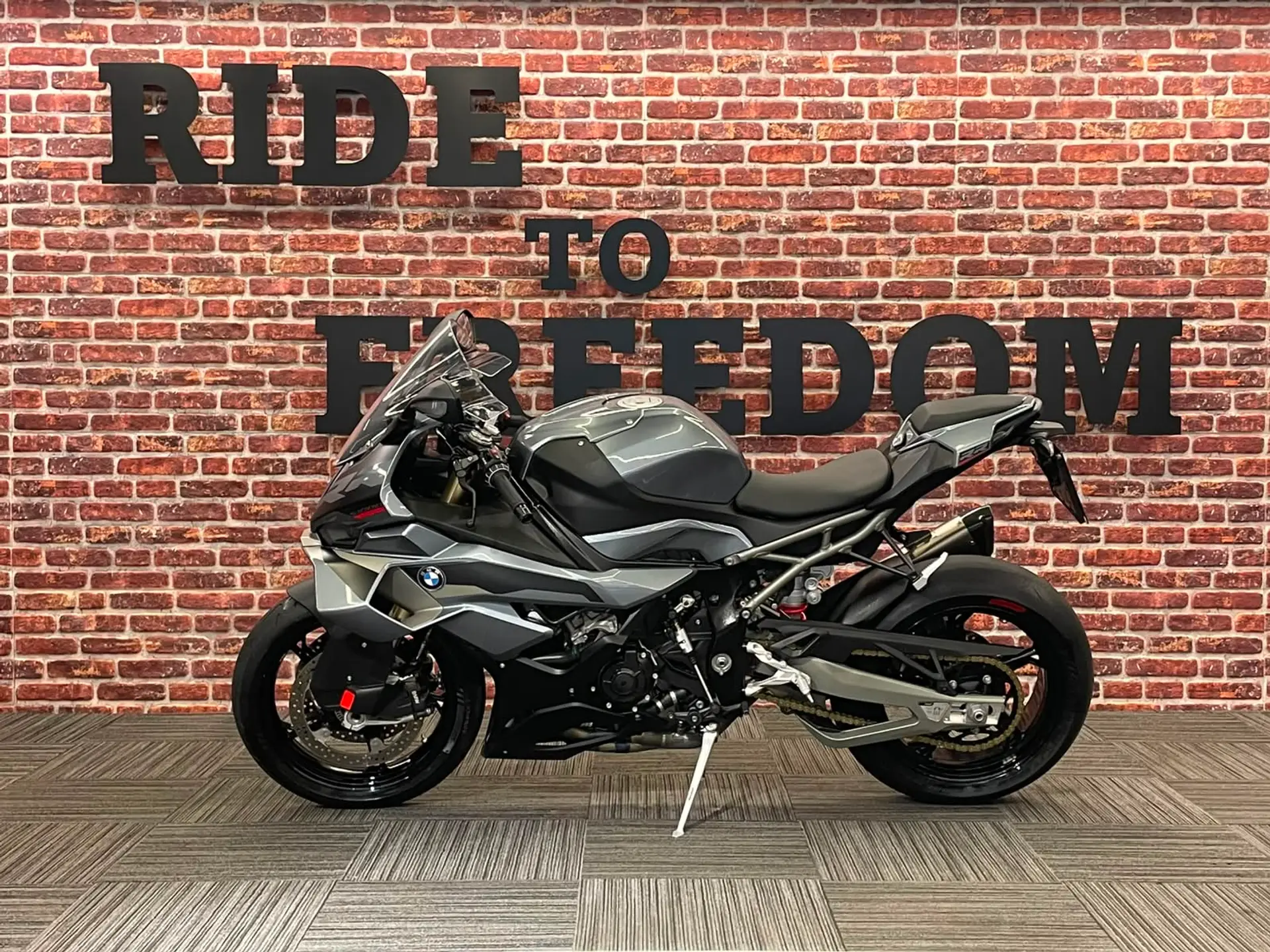 BMW S 1000 RR