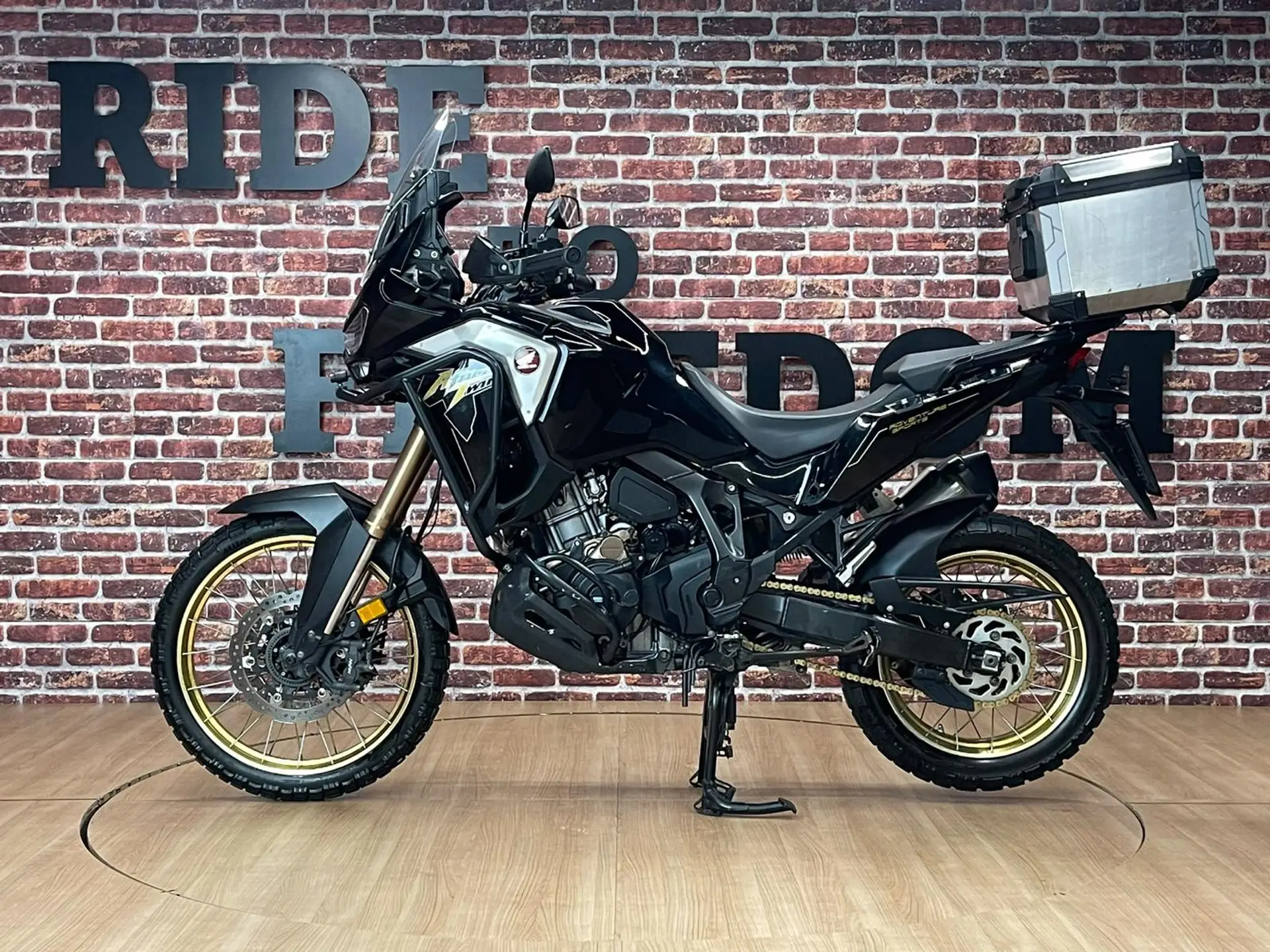 Honda CRF1100L Africa Twin