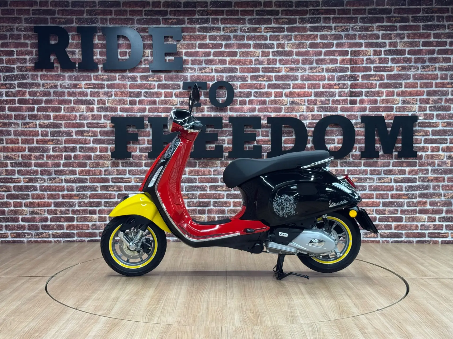 Vespa Primavera 150