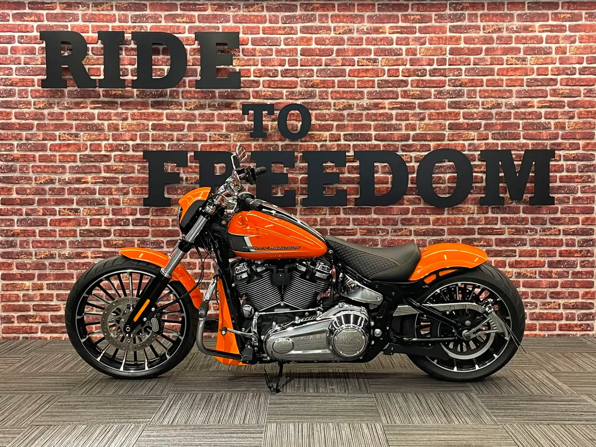 Harley-Davidson Breakout 117